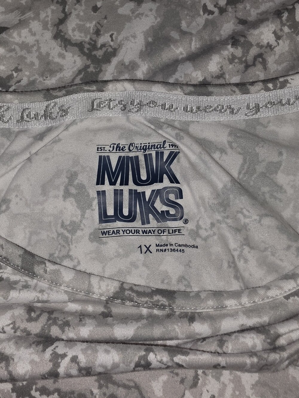 Muk Luks Women’s Gray Camo Short Sleeve Tee